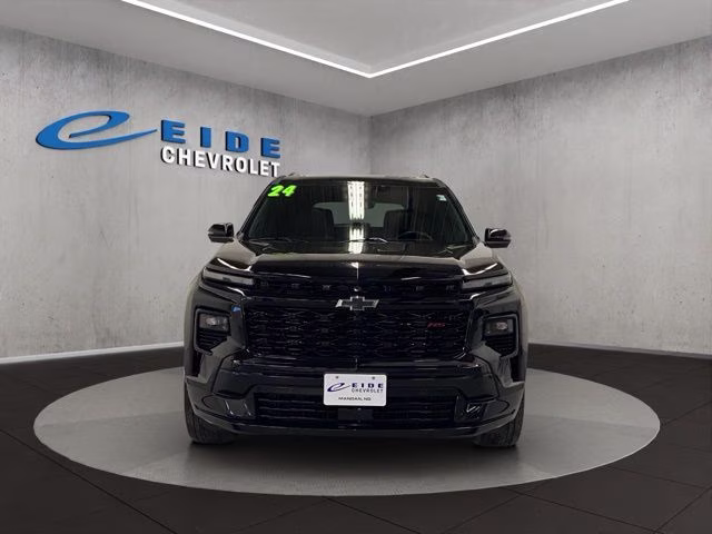2024 Mosaic Black Metallic Chevrolet Traverse RS AWD SUV