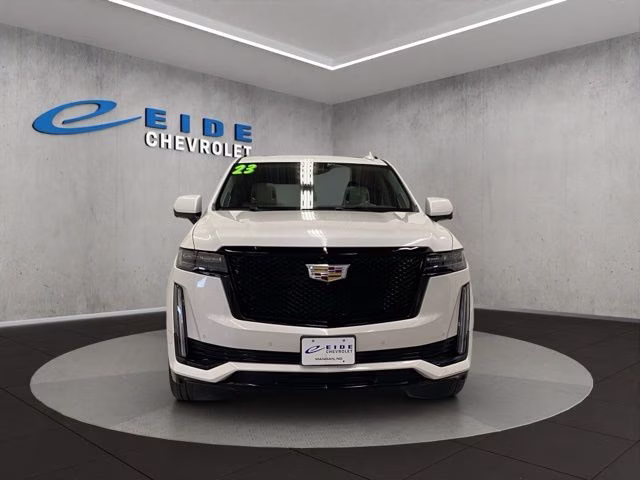 2023 Crystal White Tricoat Cadillac Escalade Sport Platinum 4X4 SUV