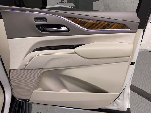 2023 Crystal White Tricoat Cadillac Escalade Sport Platinum 4X4 SUV