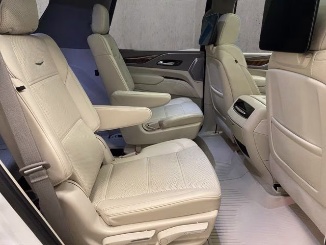 2023 Crystal White Tricoat Cadillac Escalade Sport Platinum 4X4 SUV