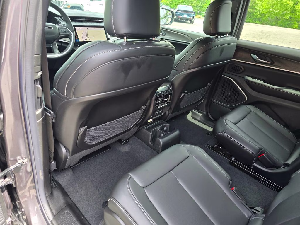 2026 Baltic Gray Metallic Clearcoat Jeep Grand Cherokee L Limited 4X4 SUV