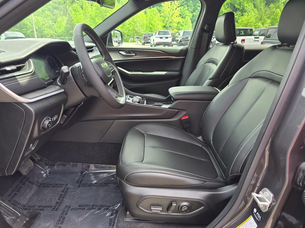 2026 Baltic Gray Metallic Clearcoat Jeep Grand Cherokee L Limited 4X4 SUV
