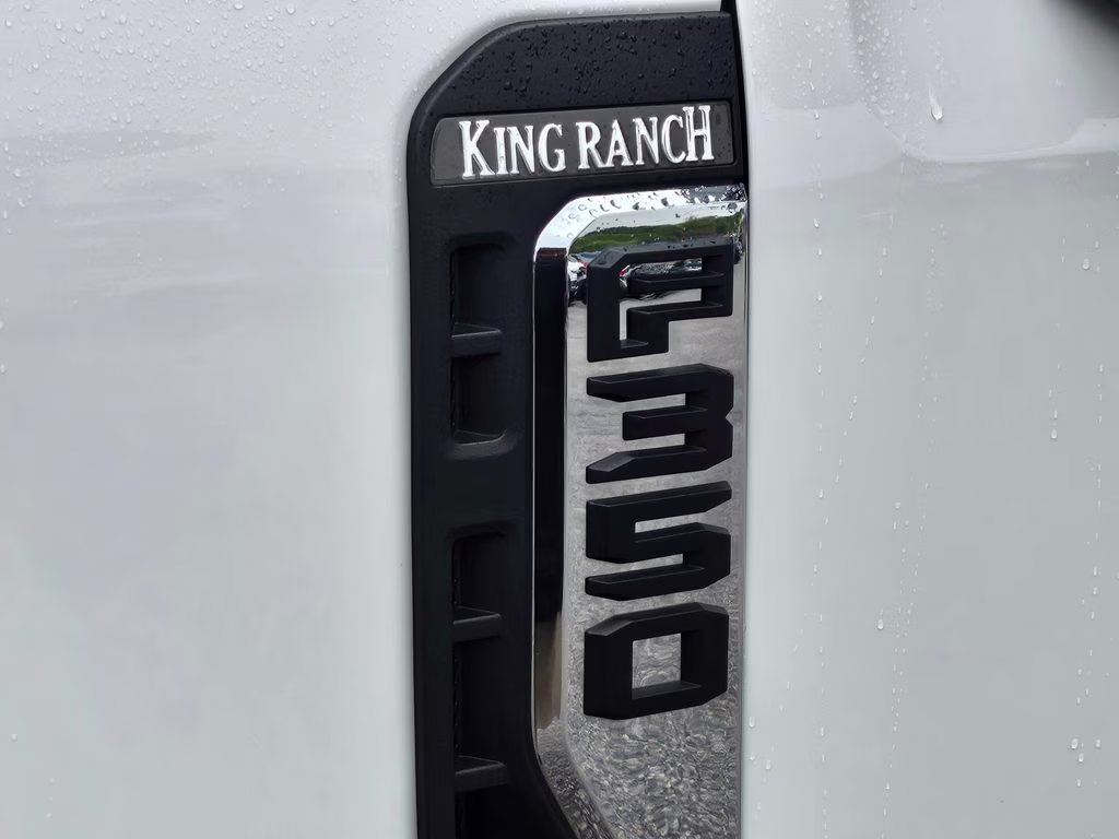 2024 Star White Metallic Tri-Coat Ford Super Duty F-350 SRW King Ranch 4X4 Truck