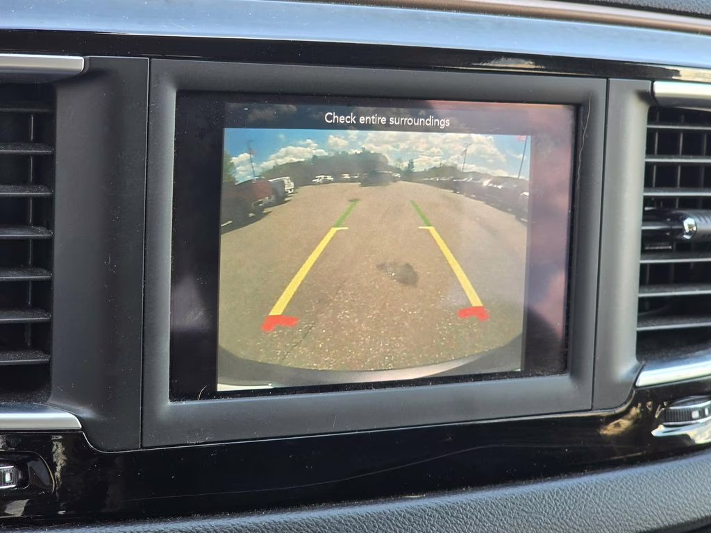 2021 Granite Crystal Metallic Clearcoat Chrysler Voyager LXI FWD Van