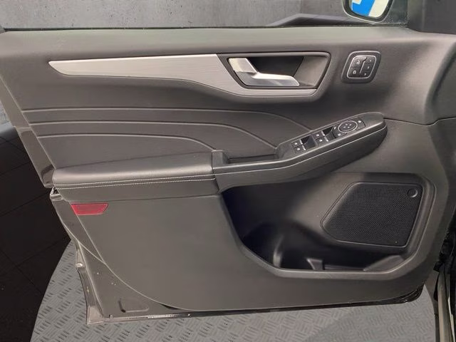 2025 Agate Black Metallic Ford Escape Platinum AWD SUV