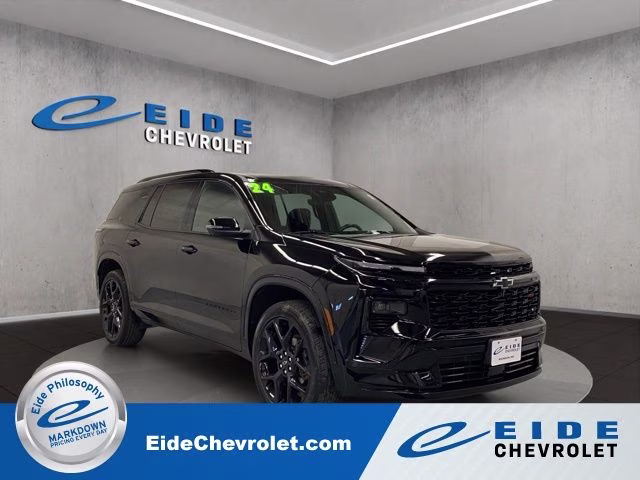 2024 Mosaic Black Metallic Chevrolet Traverse RS AWD SUV