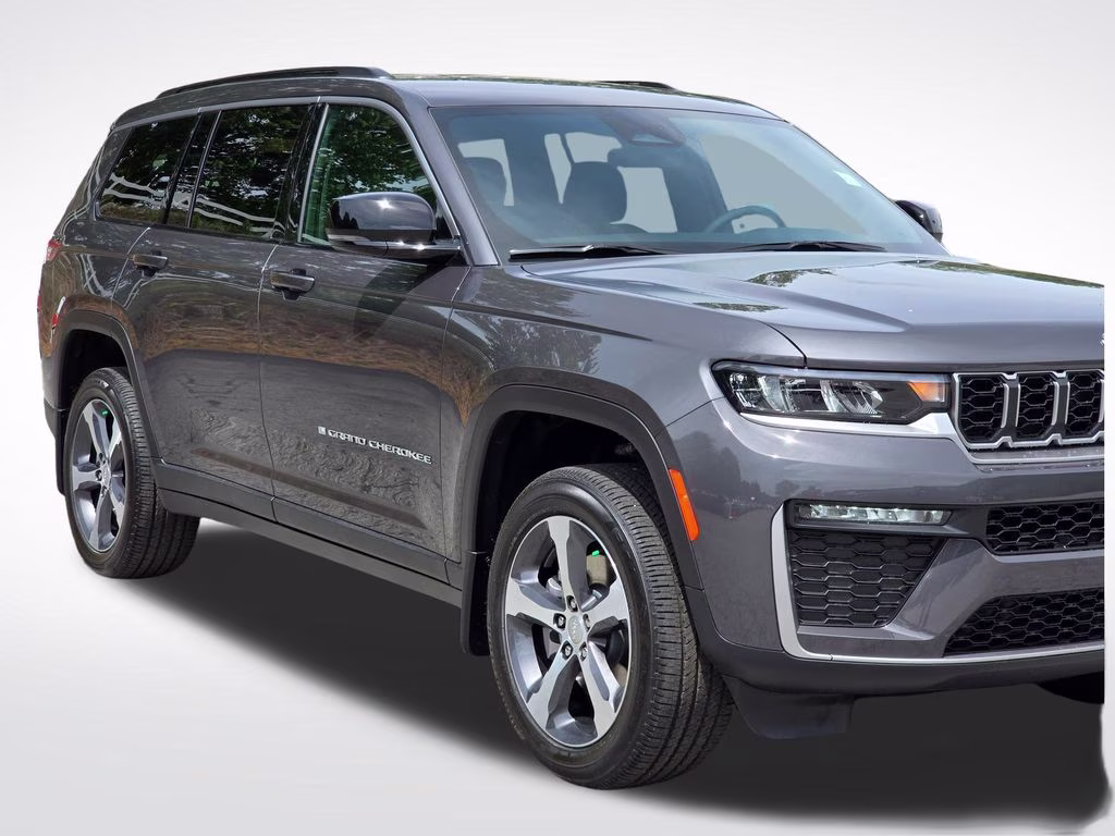 2026 Baltic Gray Metallic Clearcoat Jeep Grand Cherokee L Limited 4X4 SUV