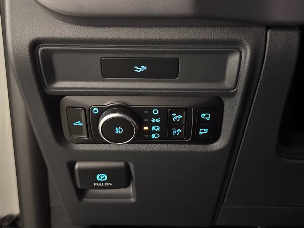 2026 Avalanche Ford F-150 XLT 4X4 Truck