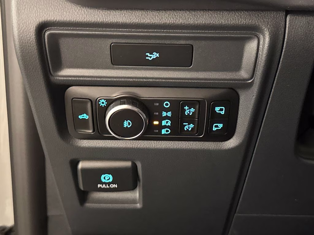 2026 Avalanche Ford F-150 XLT 4X4 Truck