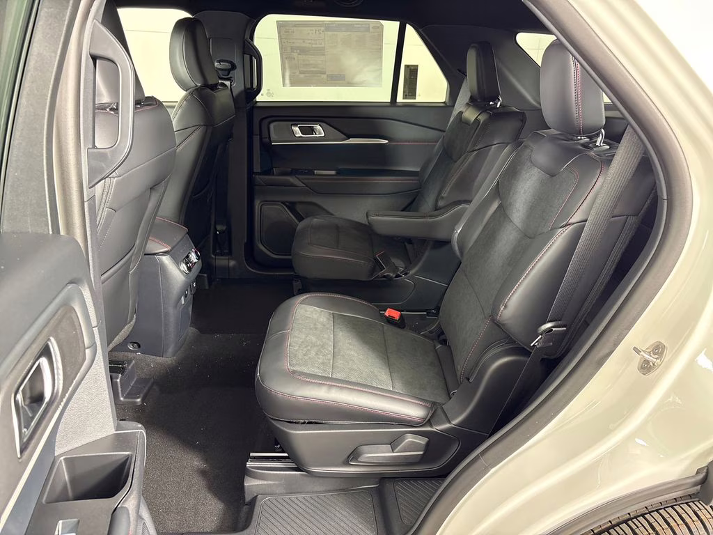 2026 Star White Metallic Tri-Coat Ford Explorer ST RWD SUV