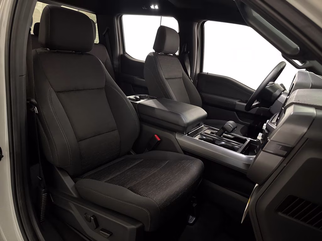 2026 Avalanche Ford F-150 XLT 4X4 Truck
