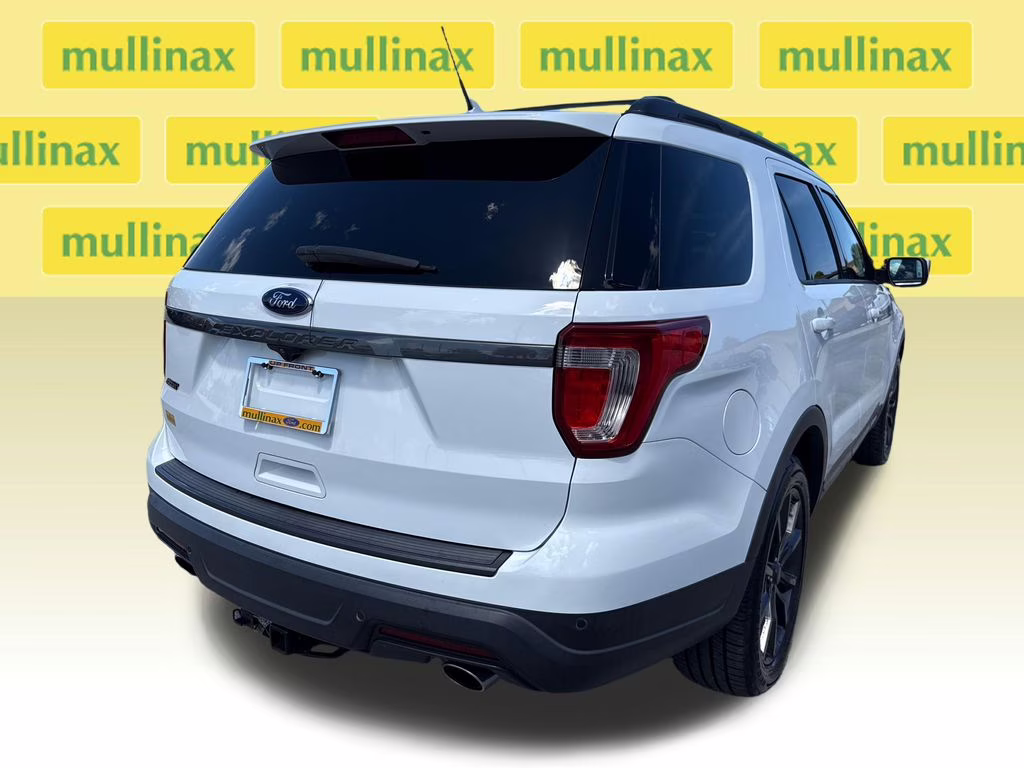 2019 Oxford White Ford Explorer XLT FWD SUV