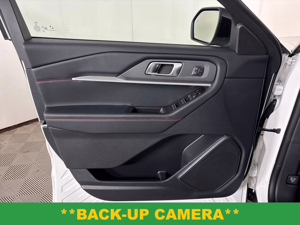 2026 Star White Metallic Tri-Coat Ford Explorer ST RWD SUV