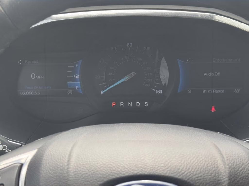 2021 Star White Metallic Tri-Coat Ford Edge Titanium FWD SUV