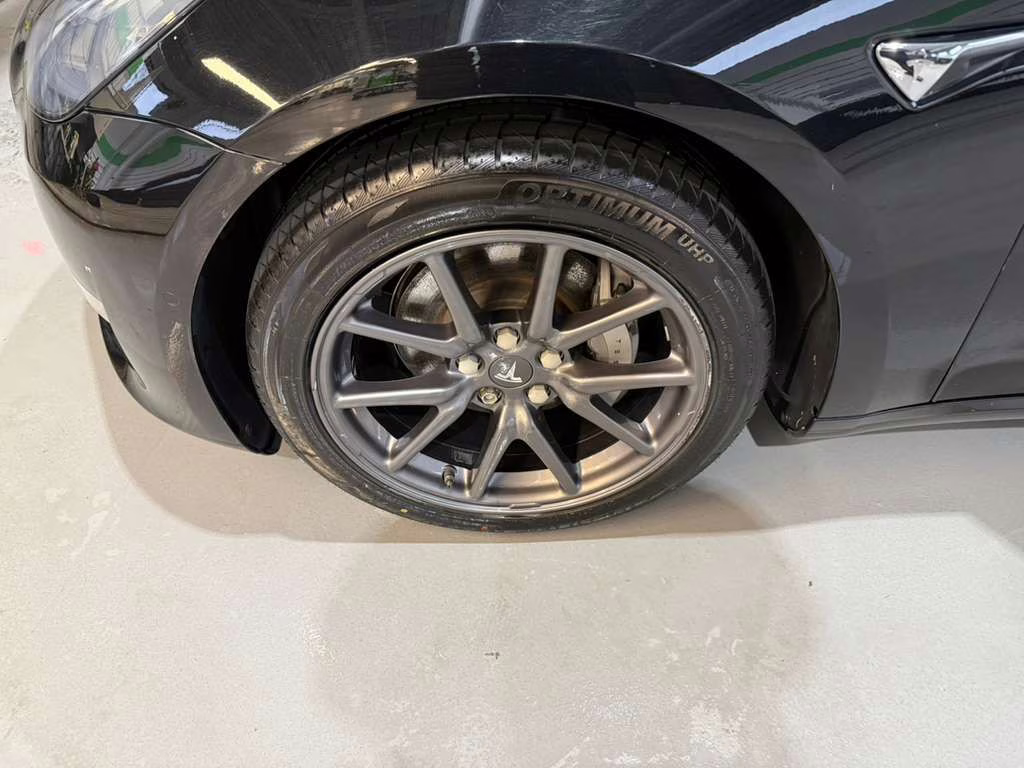 2018 Black Tesla Model 3 Long Range AWD Sedan