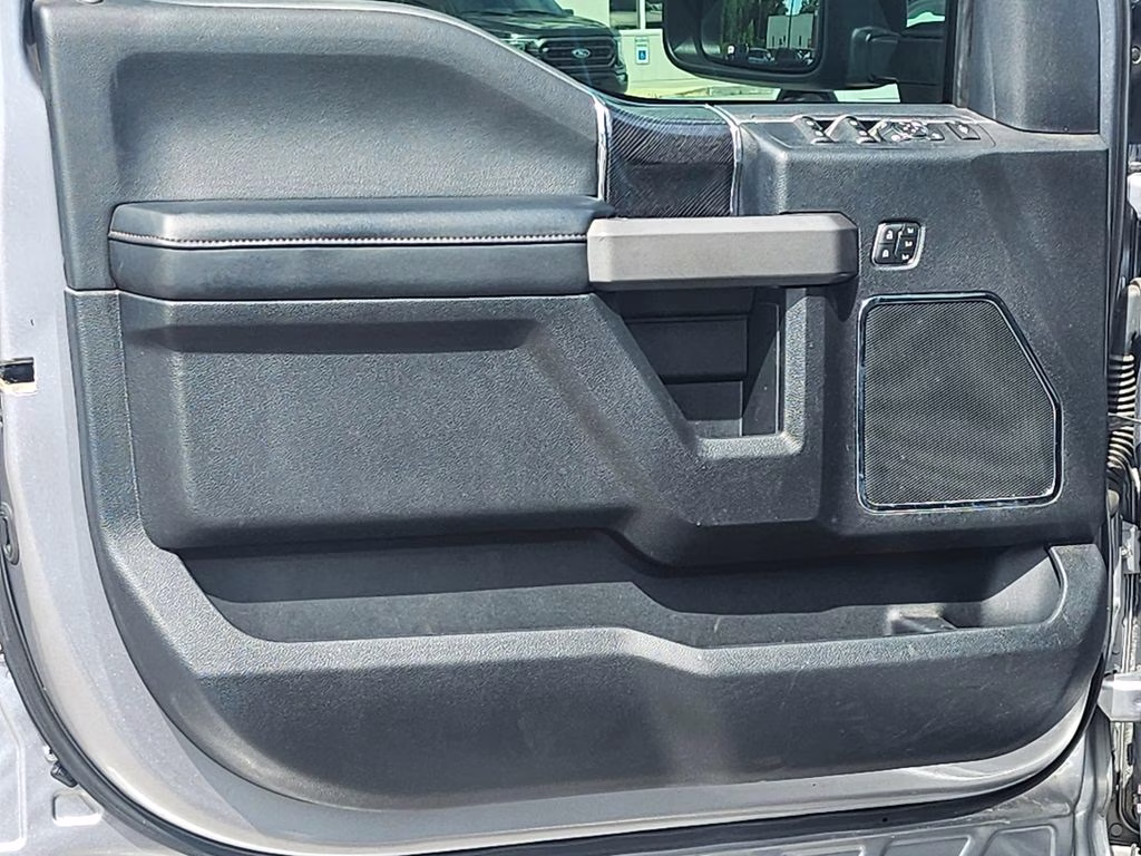 2020 Iconic Silver Metallic Ford Super Duty F-250 SRW Platinum 4X4 Truck