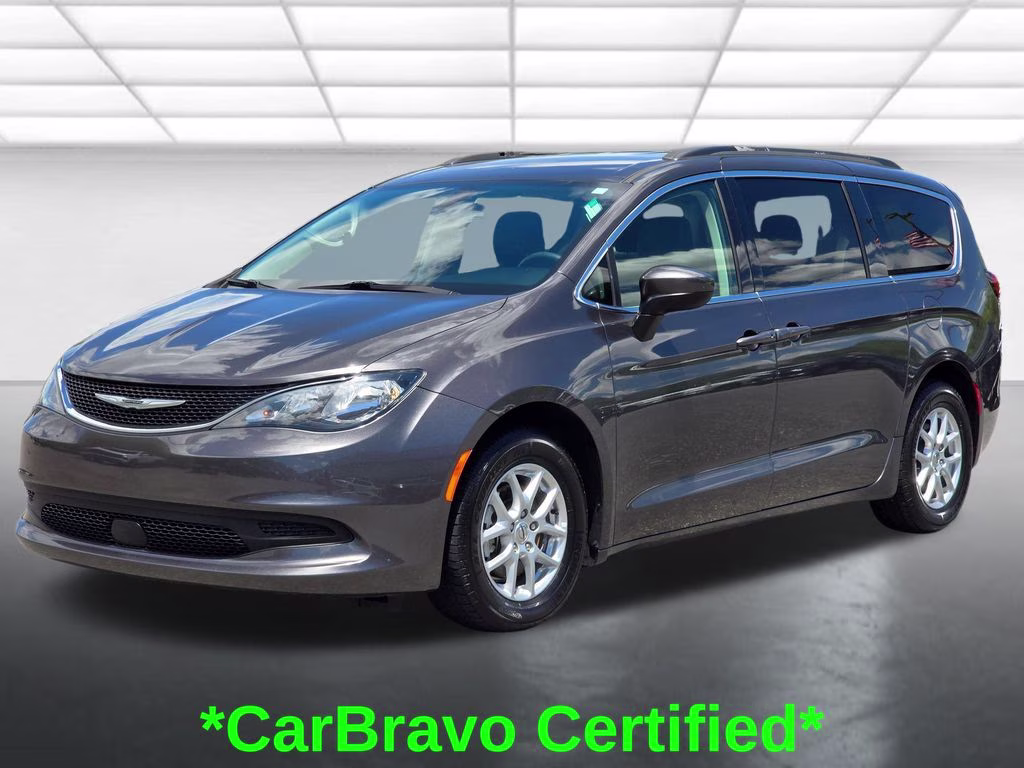 2021 Granite Crystal Metallic Clearcoat Chrysler Voyager LXI FWD Van