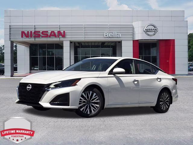 2025 Pearl White Tricoat Nissan Altima 2.5 SV FWD Sedan