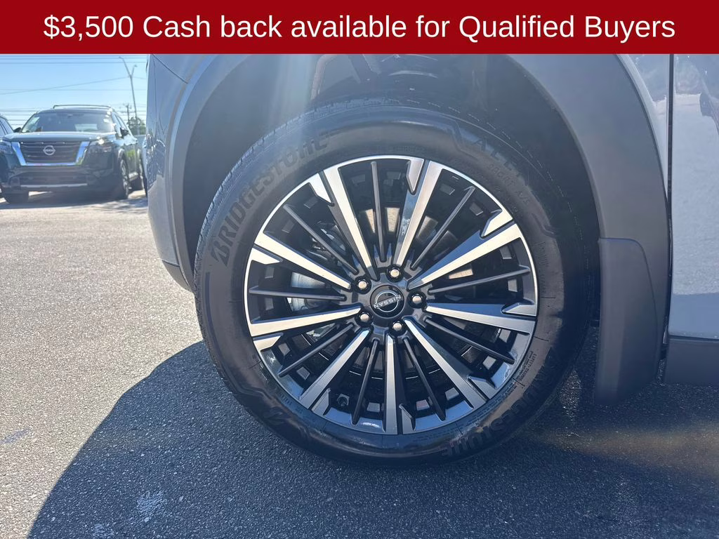 2026 Boulder Gray Pearl Nissan Pathfinder Platinum 4X4 SUV