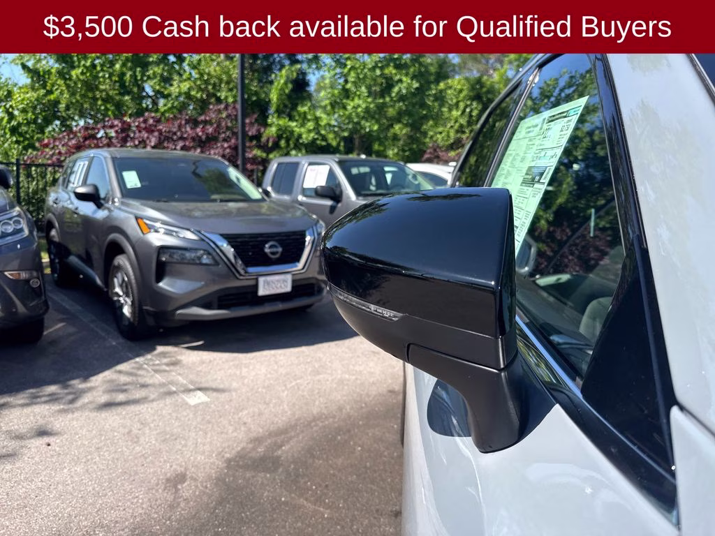 2026 Boulder Gray Pearl Nissan Pathfinder Platinum 4X4 SUV