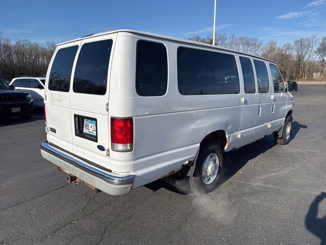 2001 Oxford White Clearcoat Ford E-350SD XLT RWD Van