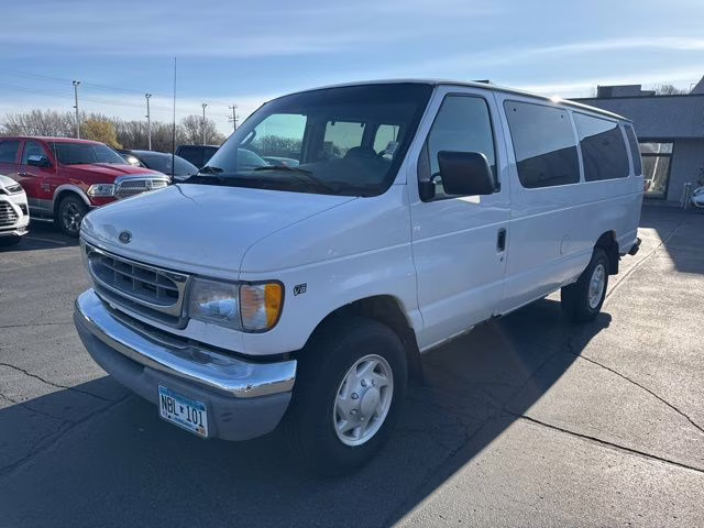 2001 Oxford White Clearcoat Ford E-350SD XLT RWD Van