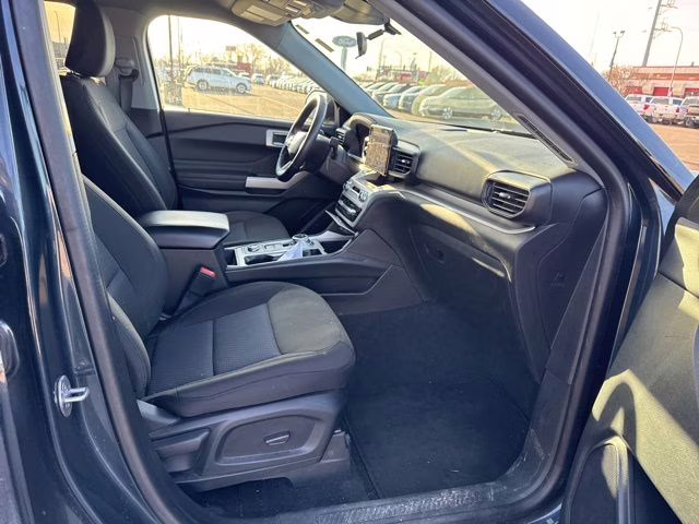 2023 Stone Blue Metallic Ford Explorer XLT 4X4 SUV