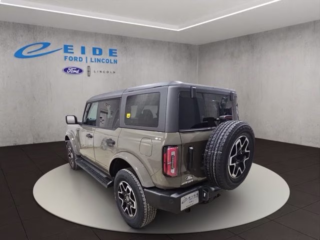 2026 Marsh Gray Ford Bronco Outer Banks 4X4 SUV
