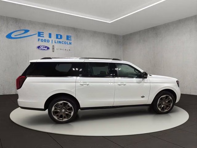 2026 Star White Metallic Tri-Coat Ford Expedition Max King Ranch 4X4 SUV