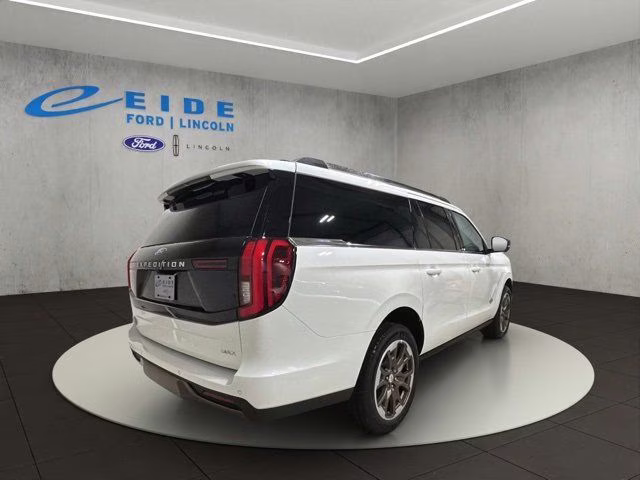 2026 Star White Metallic Tri-Coat Ford Expedition Max King Ranch 4X4 SUV