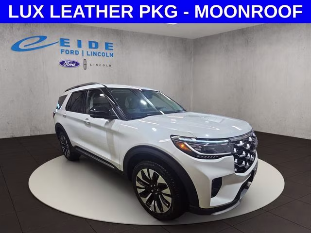 2026 Star White Metallic Tri-Coat Ford Explorer Platinum 4X4 SUV