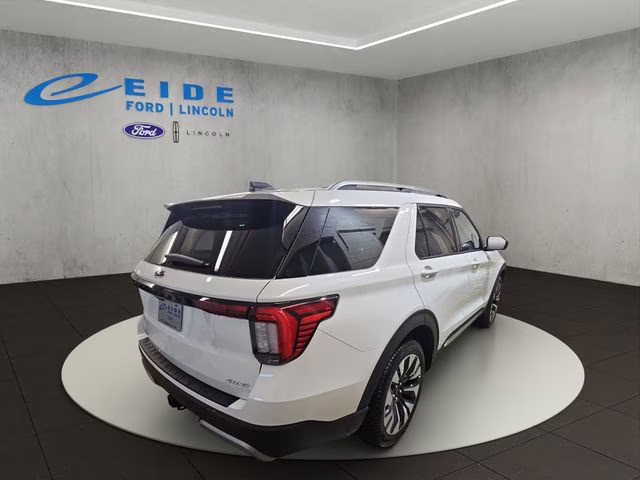2026 Star White Metallic Tri-Coat Ford Explorer Platinum 4X4 SUV