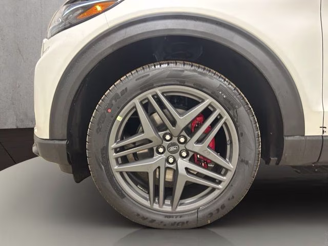 2026 Star White Metallic Tri-Coat Ford Explorer ST-Line 4X4 SUV