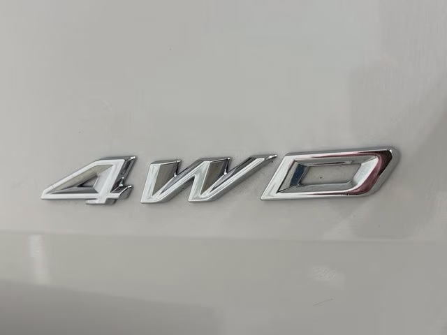 2026 Star White Metallic Tri-Coat Ford Explorer ST-Line 4X4 SUV