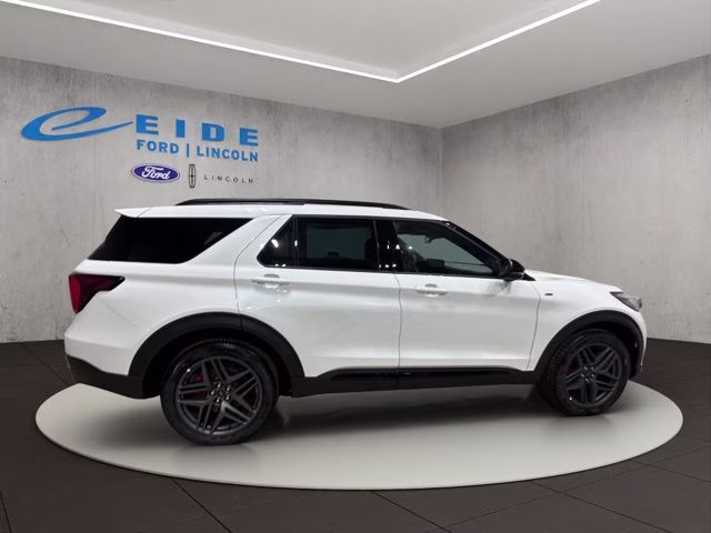 2026 Star White Metallic Tri-Coat Ford Explorer ST-Line 4X4 SUV