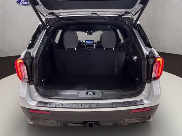 2026 Space White Metallic Ford Explorer ST-Line 4X4 SUV