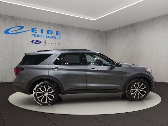 2026 Carbonized Gray Metallic Ford Explorer ST-Line 4X4 SUV