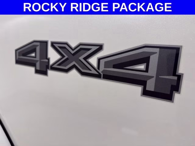 2026 Oxford White Ford Super Duty F-250 SRW Lariat ROCKY RIDGE 4X4 Truck