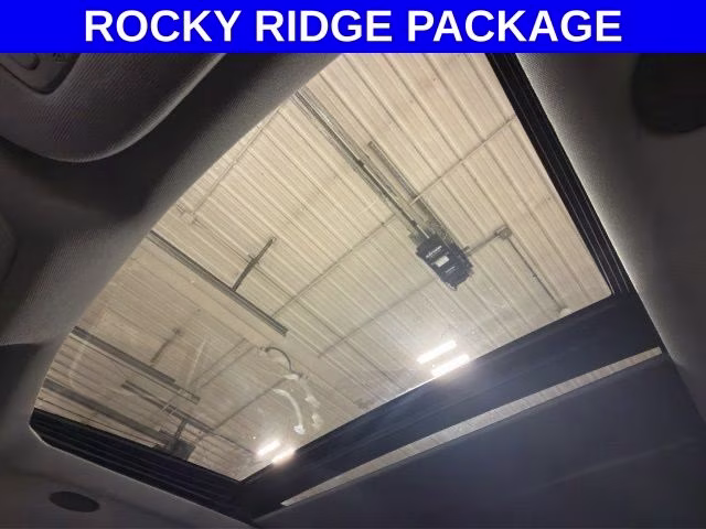 2026 Oxford White Ford Super Duty F-250 SRW Lariat ROCKY RIDGE 4X4 Truck