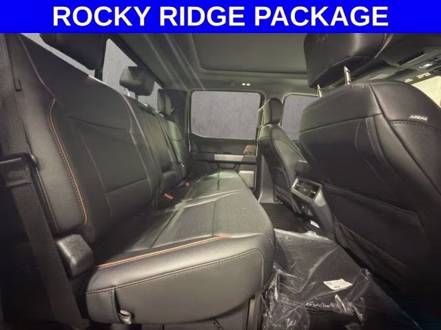 2026 Oxford White Ford Super Duty F-250 SRW Lariat ROCKY RIDGE 4X4 Truck