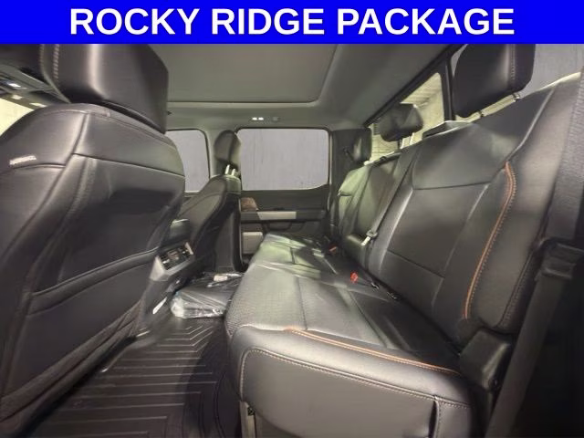 2026 Oxford White Ford Super Duty F-250 SRW Lariat ROCKY RIDGE 4X4 Truck
