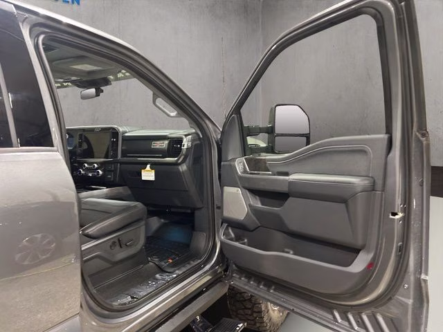 2026 Carbonized Gray Metallic Ford Super Duty F-250 SRW Lariat ROCKY RIDGE 4X4 Truck