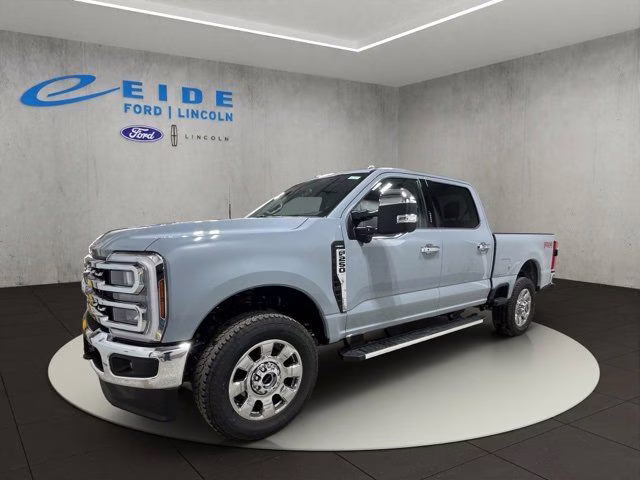 2026 Glacier Gray Met Tri-Coat Ford Super Duty F-250 SRW Lariat Chrome 4X4 Truck