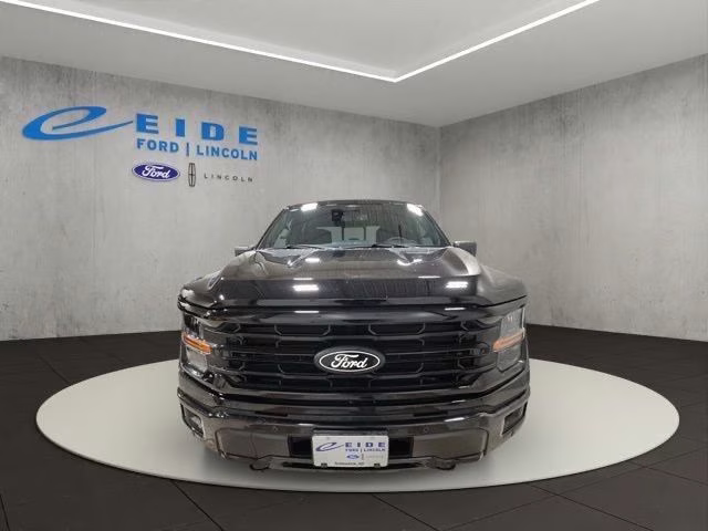 2026 Agate Black Metallic Ford F-150 XLT Black Appearance 4X4 Truck