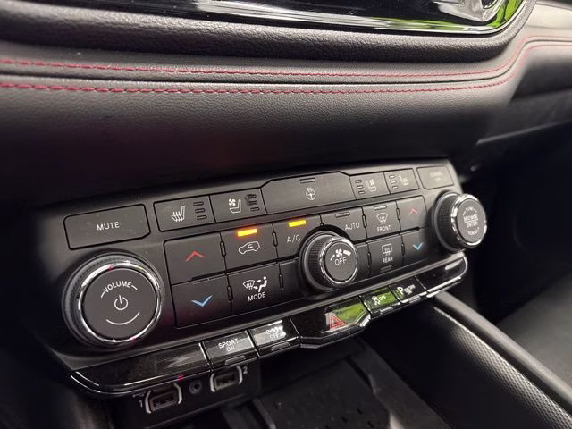 2025 White Knuckle Clearcoat Dodge Durango R/T Plus AWD SUV