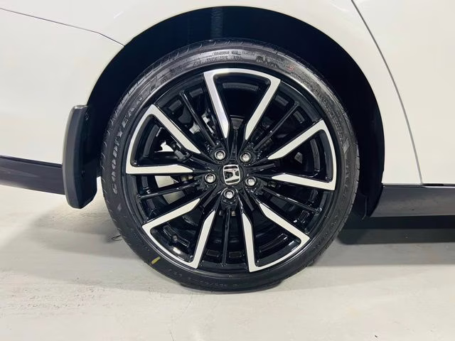 2026 Platinum White Pearl Honda Accord Hybrid Touring FWD Sedan