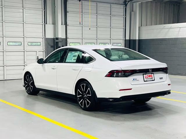 2026 Platinum White Pearl Honda Accord Hybrid Touring FWD Sedan