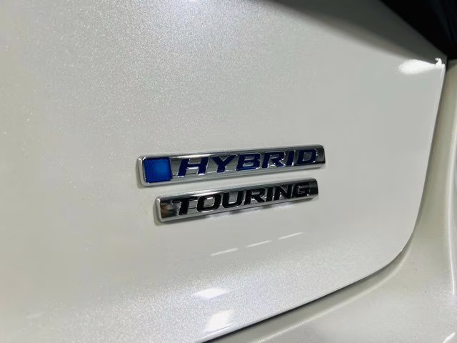 2026 Platinum White Pearl Honda Accord Hybrid Touring FWD Sedan