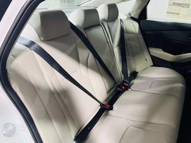 2026 Platinum White Pearl Honda Accord Hybrid Touring FWD Sedan