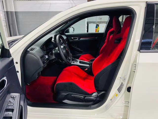 2026 Championship White Honda Civic Type R FWD Hatchback